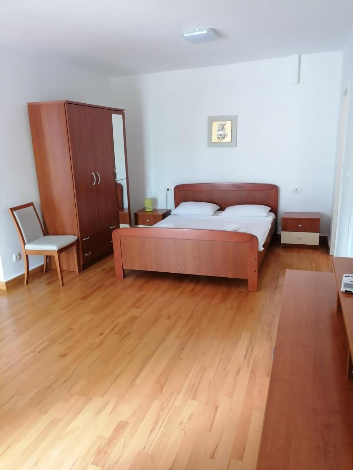 Apartments Villa Julia Trogir Exterior foto