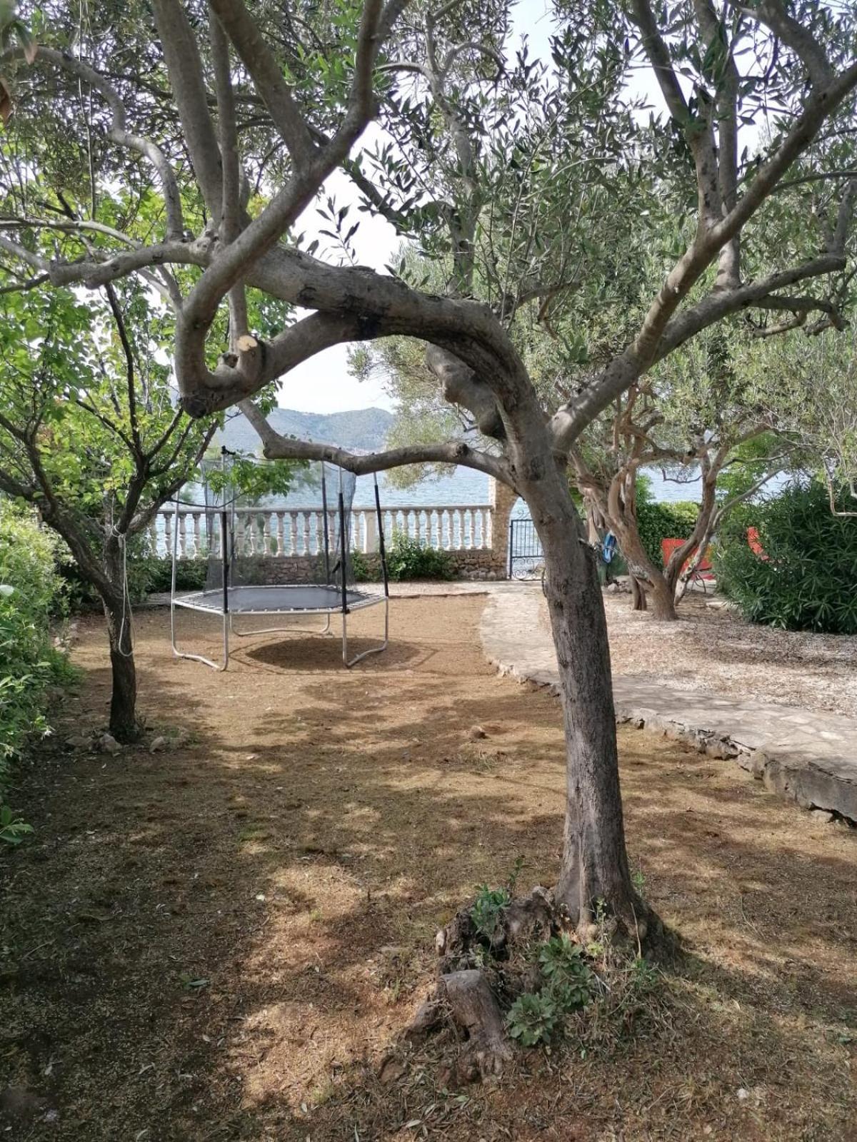 Apartments Villa Julia Trogir Exterior foto