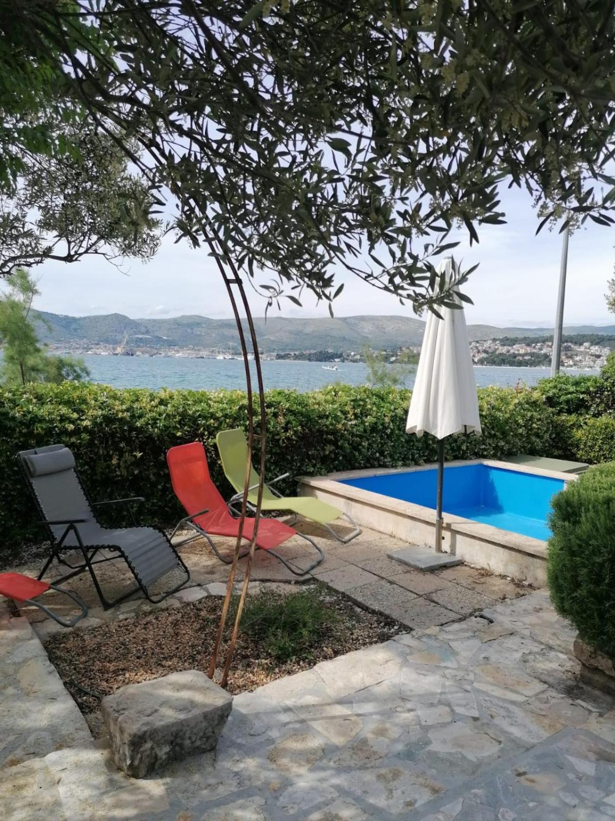 Apartments Villa Julia Trogir Exterior foto